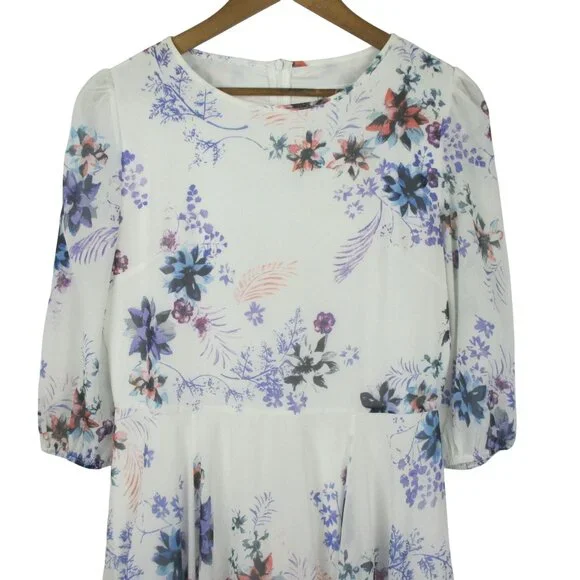 Chicwish White Floral Maxi Dress with Pleated Skirt Size M Modest Romantic - Picture 3 of 7